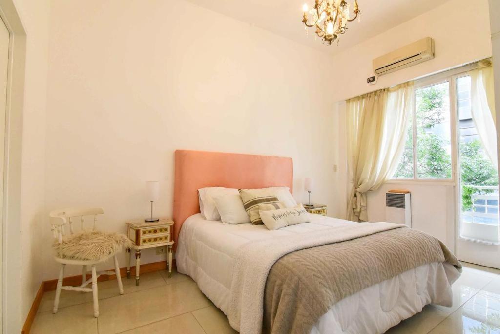 Dpto. En Recoleta: Calido, Proximo Y Confortable Buenos Aires Exterior photo